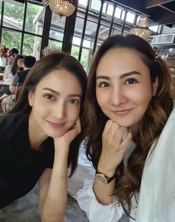 หัวอกพี่สาว แต้ว ณฐพร เผยผลตรวจโควิดรอบ 2 ของน้องสาว