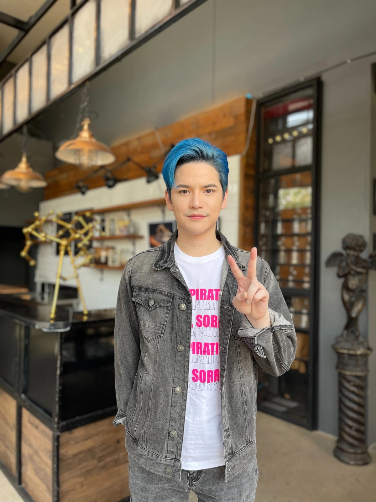 เต๋า เศรษฐพงศ์ ทั้งตกใจทั้งเป็นห่วง หลังคุณแม่ ลงพื้นที่ช่วยโควิด จ.สมุทรสาคร