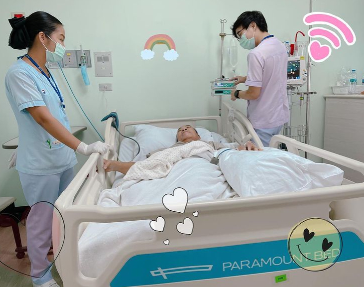 ตุ๊กกี้ ชิงร้อย โพสต์ภาพพ่อบังเกิดเกล้า เข้ารักษาตัวอย่างเป็นทางการ