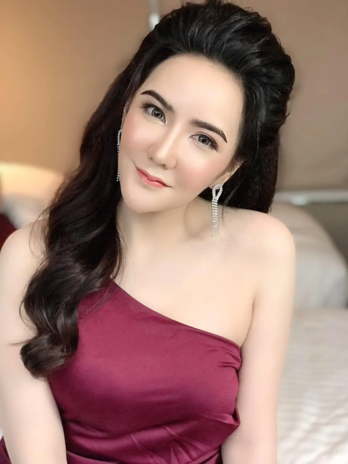 สาวเจ้าของธุรกิจ ประกาศหาคู่ พร้อมมอบเงิน 1แสน ให้พ่อสื่อแม่สื่อหากทำ