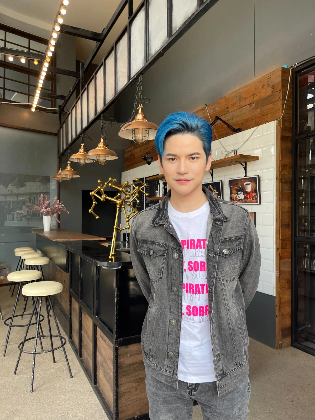 เต๋า เศรษฐพงศ์ ทั้งตกใจทั้งเป็นห่วง หลังคุณแม่ ลงพื้นที่ช่วยโควิด จ.สมุทรสาคร