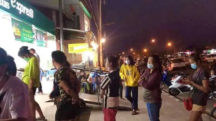 "น้องโฟร์โมสต์"อุทิศตนเป็นจิตอาสา ช่วยชาวบ้านยืนยันตัวตน