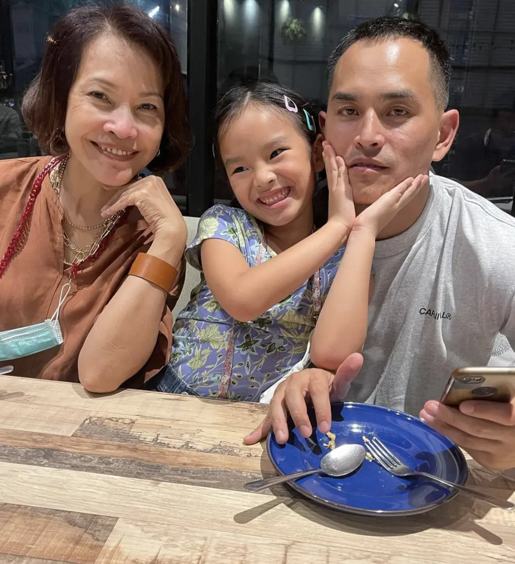 พ่อสงกรานต์ แบ่งเวลามาใช้ชีวิตอยู่กับลูกสาว น้องปีใหม่ ในช่วงวันหยุด