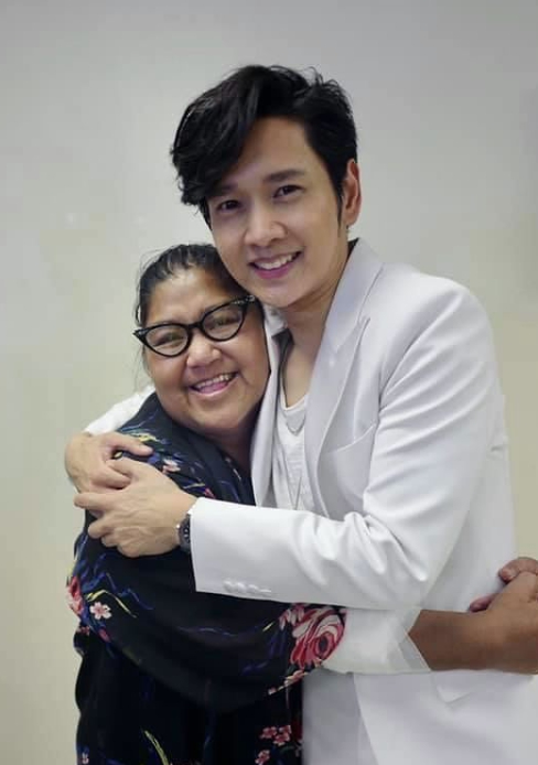 โต๋ ศักดิ์สิทธิ์ ร่วมงานฌาปนกิจ ผู้จัดการคนสนิท ที่ดูแลยาวนานกว่า18ปี