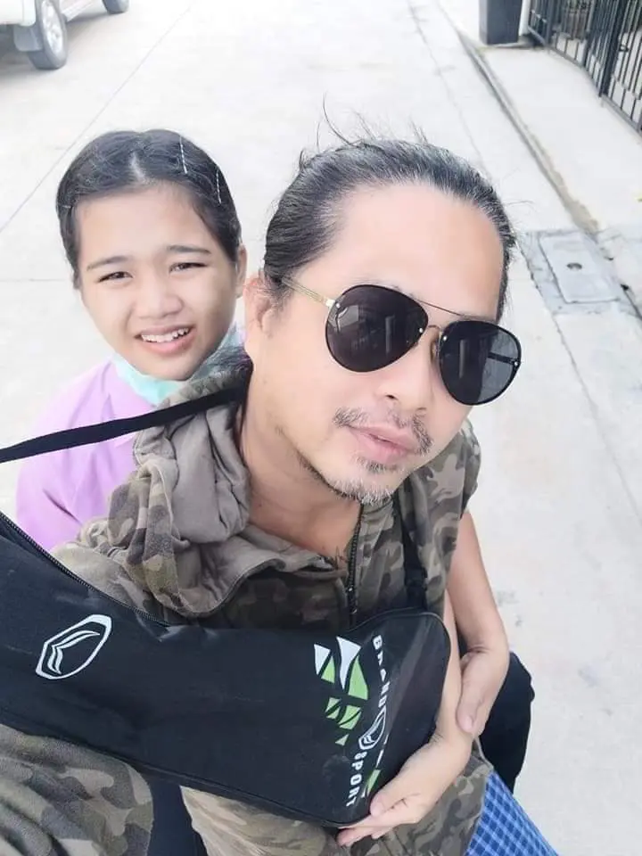 พ่อใจจะขาด กินไม่ได้ นอนไม่หลับ ลูกสาวหายไปจากบ้านติดต่อไม่ได้