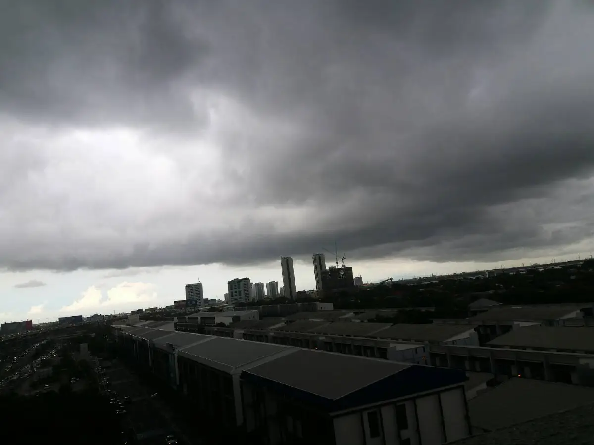 อุตุฯ เตือนภัย พายุฝนฟ้าคะนองและลมกระโชกแรงบริเวณประเทศไทยตอนบน ฉ.13