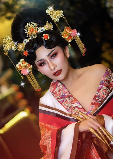 ลาล่า อาร์สยาม แปลงโฉมรับวันตรุษจีน พร้อมประกาศจ้างงานได้