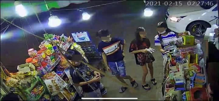 เด็กวัยรุ่น 4 คน เข้าร้านชำในเวลาตี 2 ก่อเรื่องไม่ทันเห็นกล้องวงจรปิด