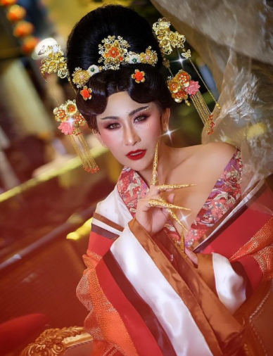 ลาล่า อาร์สยาม แปลงโฉมรับวันตรุษจีน พร้อมประกาศจ้างงานได้