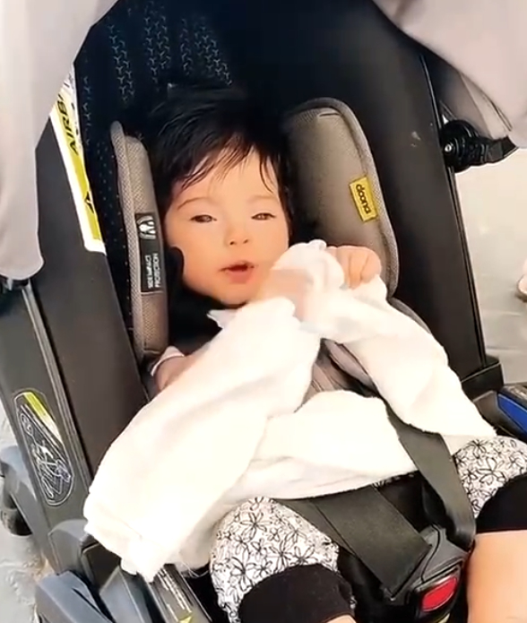 เอส กันตพงศ์ เตรียมเล่นกล้ามไว้หนวด น้องวาเลนติน่า นอนยิ้มหวาน