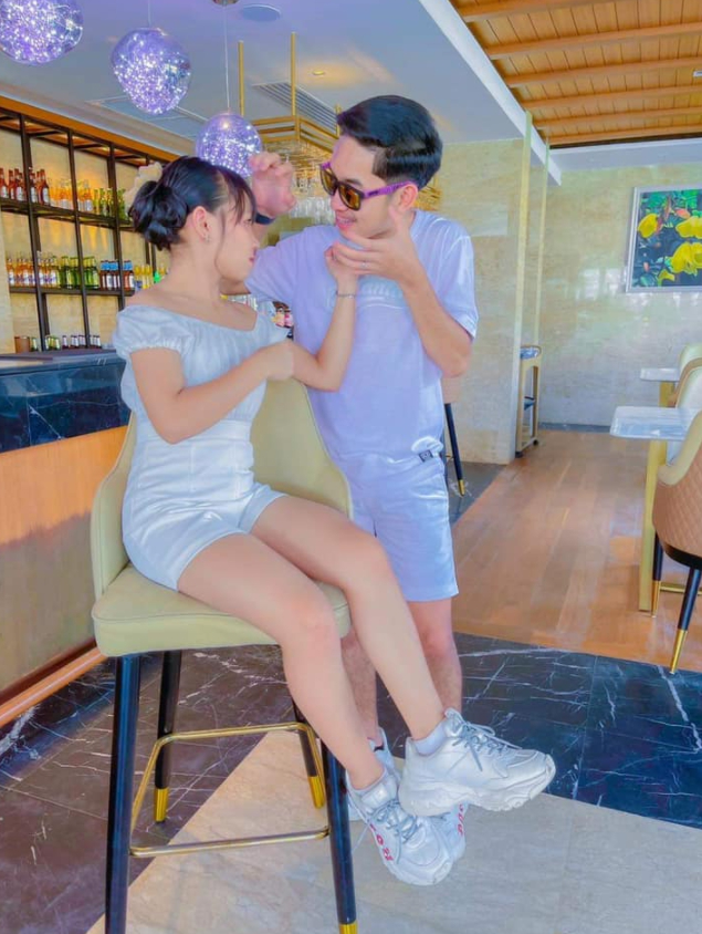 เจนนี่ โชว์โมเมนต์หวาน ลิลลี่-ฟลุ๊ค นั่งจับมือกัน พร้อมสัญญาสร้างอนาคต