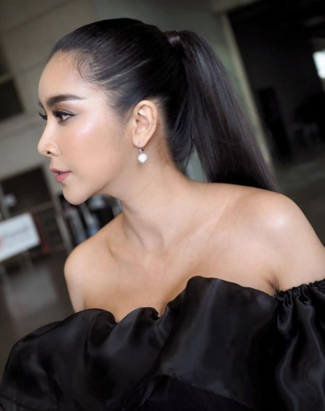ใหม่ สุคนธวา ฟาดกลับไม่ไว้หน้า หลังเจอโรคจิตทักแชทขอซื้อเสื้อผ้า