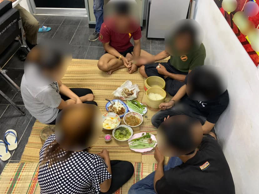 ว่อนภาพ"ตำรวจเลี้ยงข้าวผู้ต้องขัง"กินแบบอิ่มท้อง