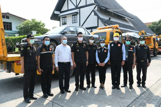 เร่งย้ายซากรถจอดทิ้งทั่วกรุงเทพฯ ติดประกาศ15วันไม่มีเจ้าของโดนยึด