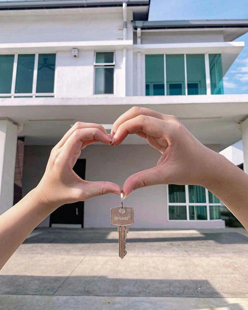สาวมาเลย์วัย 21 อวดภาพความสำเร็จ ถอยรถหรูป้ายแดง ซื้อบ้าน 14 ล้าน