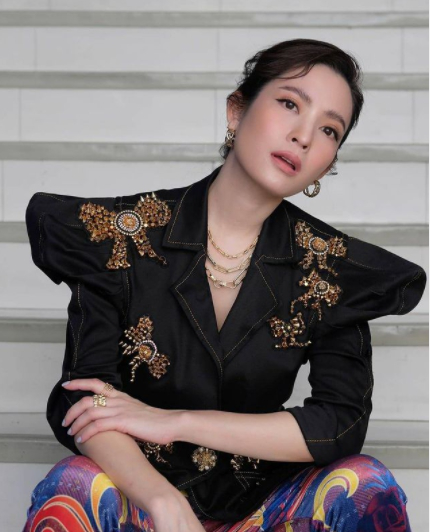 แอฟ ทักษอร อวดลุคใหม่สวยบาดใจ หนุ่ม กรรชัย จนต้องคอมเมนต์