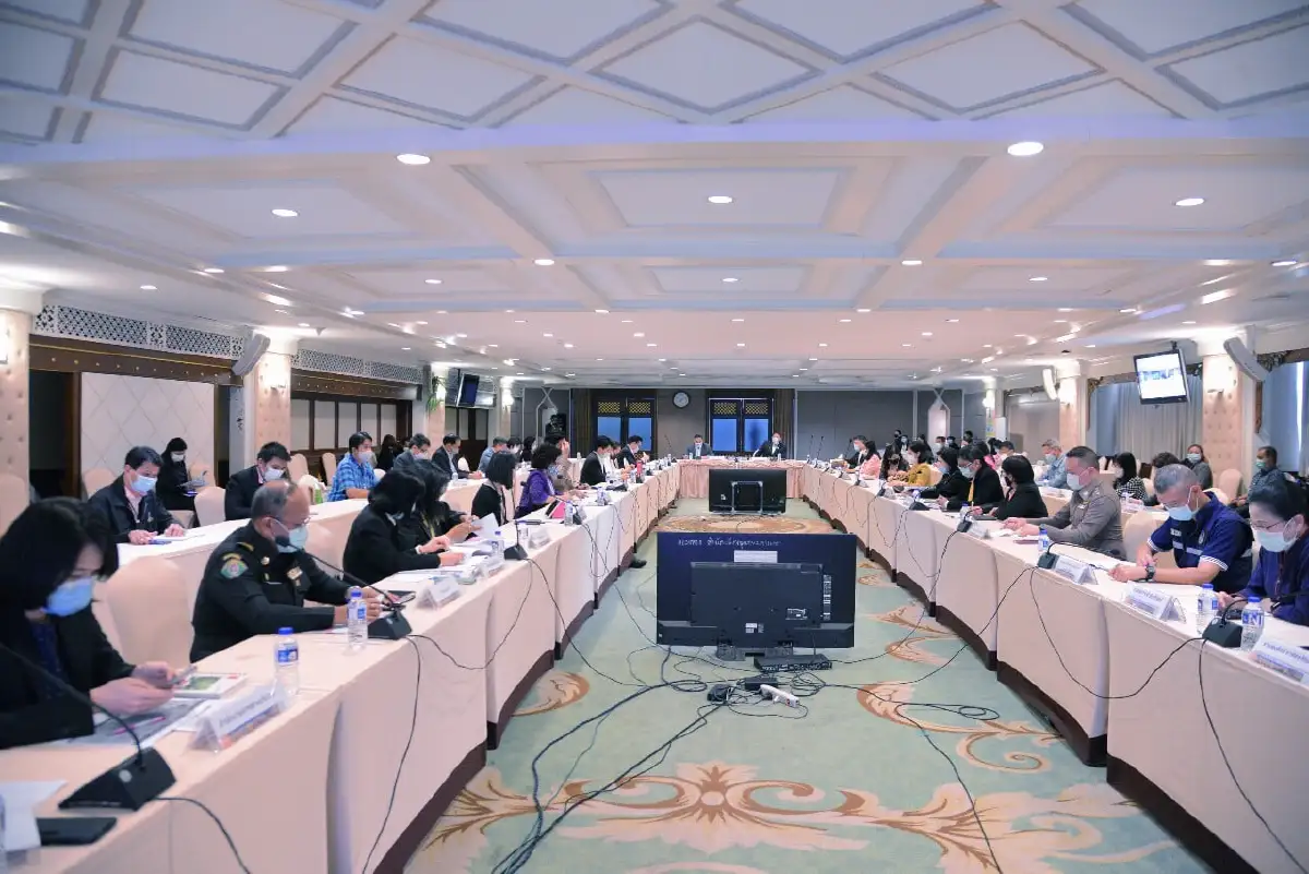 กทม.สั่งด่วนปิดโรงเรียน เจอโควิด27รายหลังตรวจโรงงานอยู่ใกล้ เสี่ยงสูง
