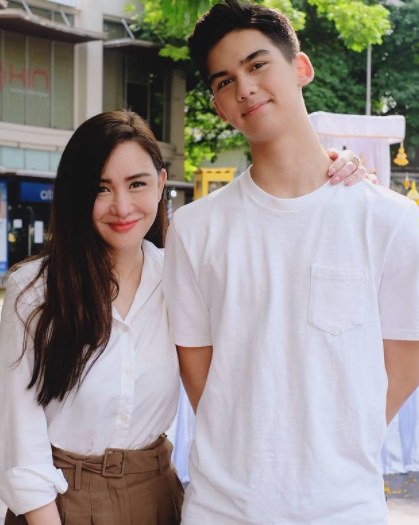 นิโคล ถือเค้กเซอร์ไพรส์วันเกิดลูกชาย น้องทิกเกอร์ อายุครบ16ปี