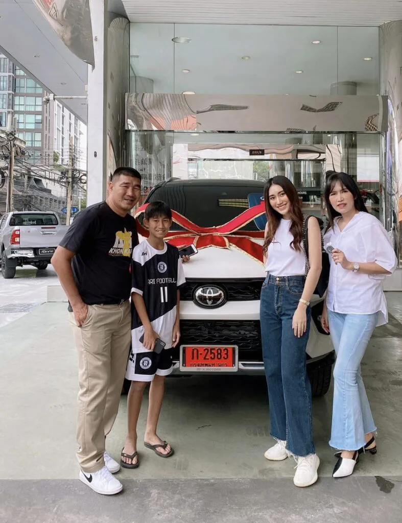 สมรักษ์ พาลูกสาว น้องเบสท์ เปิดใจซื้อบ้าน หลัง30ล้าน จนโดนดราม่าอยากอวดรวย