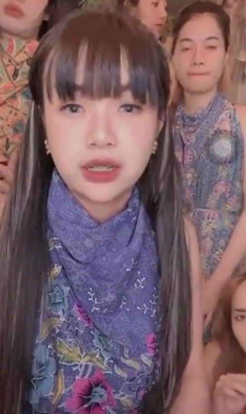 เจนนี่ ได้หมดถ้าสดชื่น ฟิวส์ขาด ไลฟ์ป้องน้องสาว ลิลลี่ หลังภาพหลุดหรา