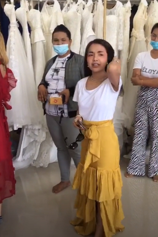 เจนนี่ ได้หมดถ้าสดชื่น รีบไปลองชุดแต่งงานทันที หลังถูกคุกเข่าขอแต่งงาน
