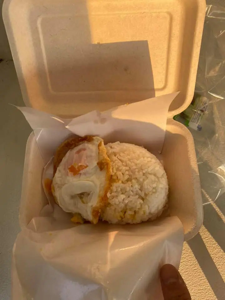 หนุ่มหิวโซ สั่งข้าวกะเพราหมูกรอบไข่ดาว รับของมาเปิดดูเห็นแต่วิญญาณ