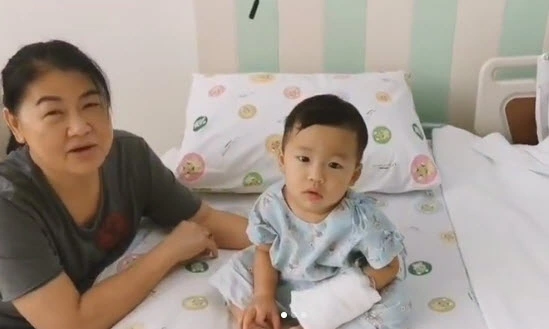 ชมพู่ ก่อนบ่าย อัพเดทอาการลูกชาย น้องธารา วันที่ 3 หลังชักจนเข้า รพ.