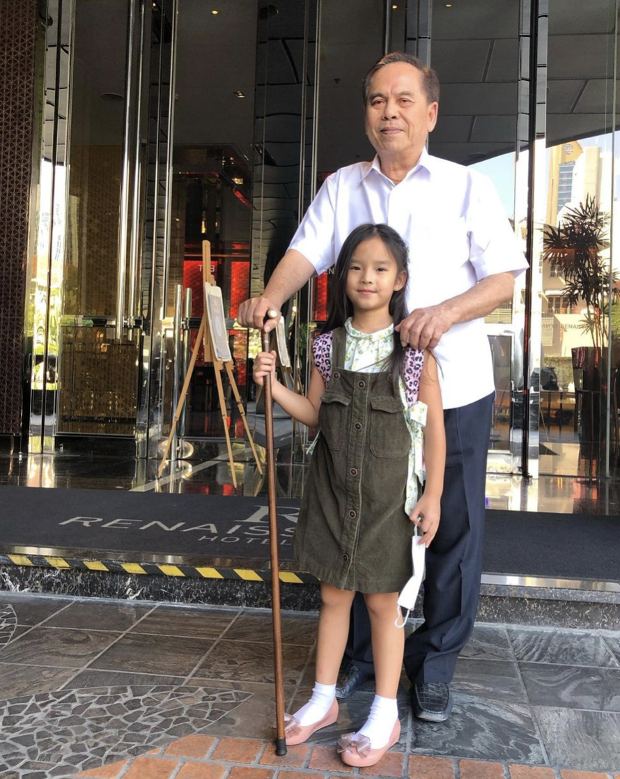 คุณปู่ไพวงษ์ เจอดราม่าลืมหลานสาว น้องปีใหม่ หลังไม่มีภาพร่วมเฟรม