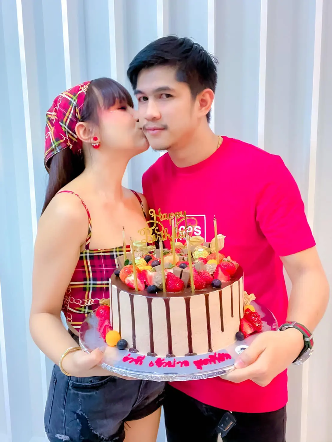 อบอุ่นหัวใจ เจนนี่ หอบเค้กเซอร์ไพร์สวันเกิดว่าที่เจ้าบ่าว เนเงิน