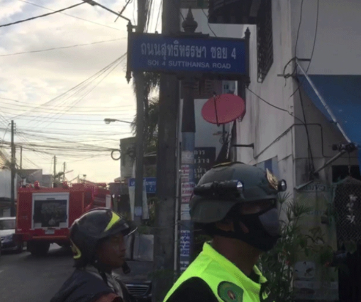 ไฟไหม้ศาลแปะกง ลามไหม้บ้าน เพื่อนบ้านทุบกุญแจ ช่วยชีวิต 3 ชิวาว่า
