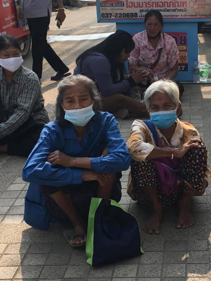 หนุ่มทนไม่ไหว หลังเห็นประชาชน มาลงทะเบียน "เราชนะ" ในวันที่ 2