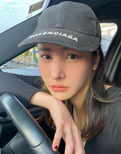 ภาพล่าสุด แตงโม นิดา หลังยอมรับศัลยกรรมทำพิษตัดเส้นประสาทจนคางเบี้ยว