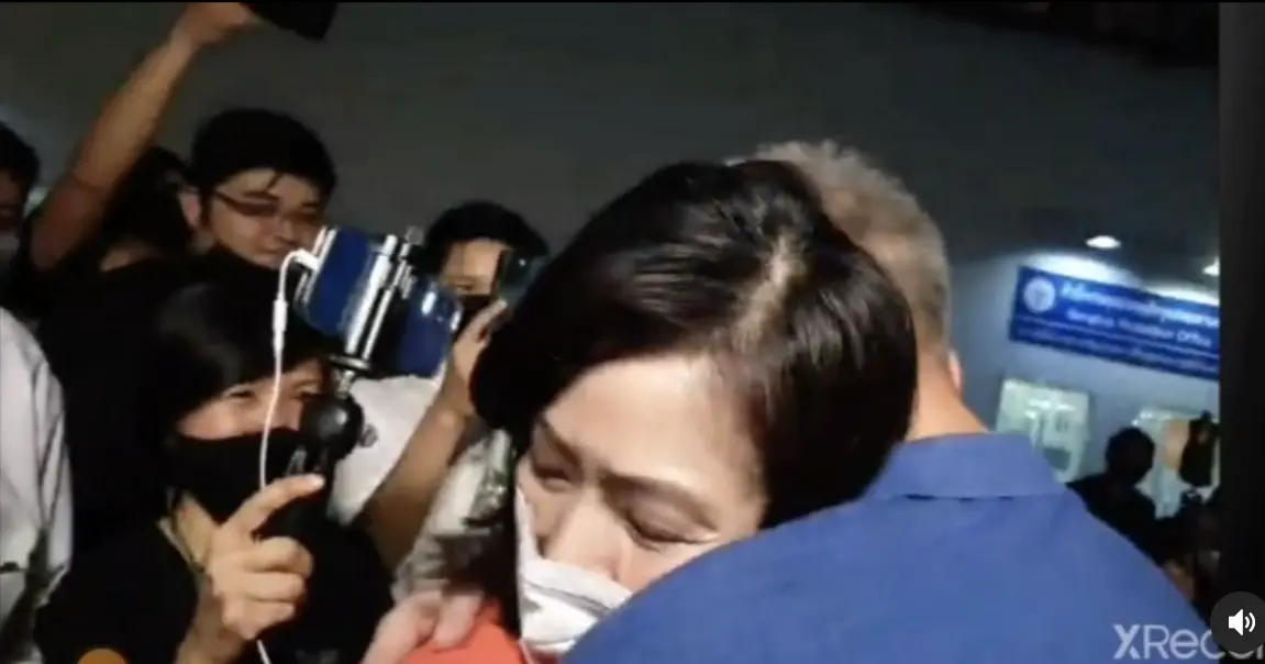 หมวย อริศรา ปล่อยโฮ เข้าสวมกอด สรยุทธ หลังได้รับอิสรภาพอีกครั้ง