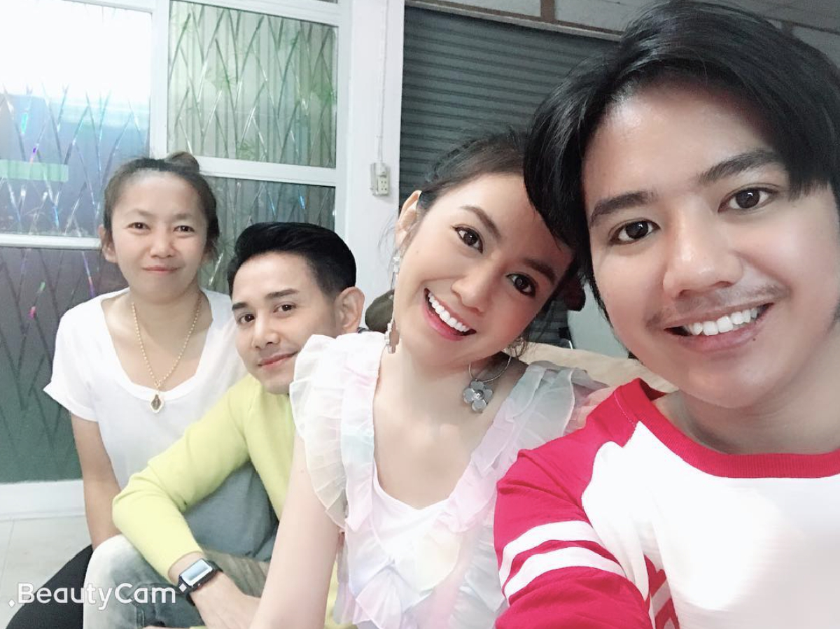 เบิ้ล ปทุมราช บุกกลางรายการถือพวงมาลัยขอ เอ ไชยา จีบลูกสาว น้องแป้ง
