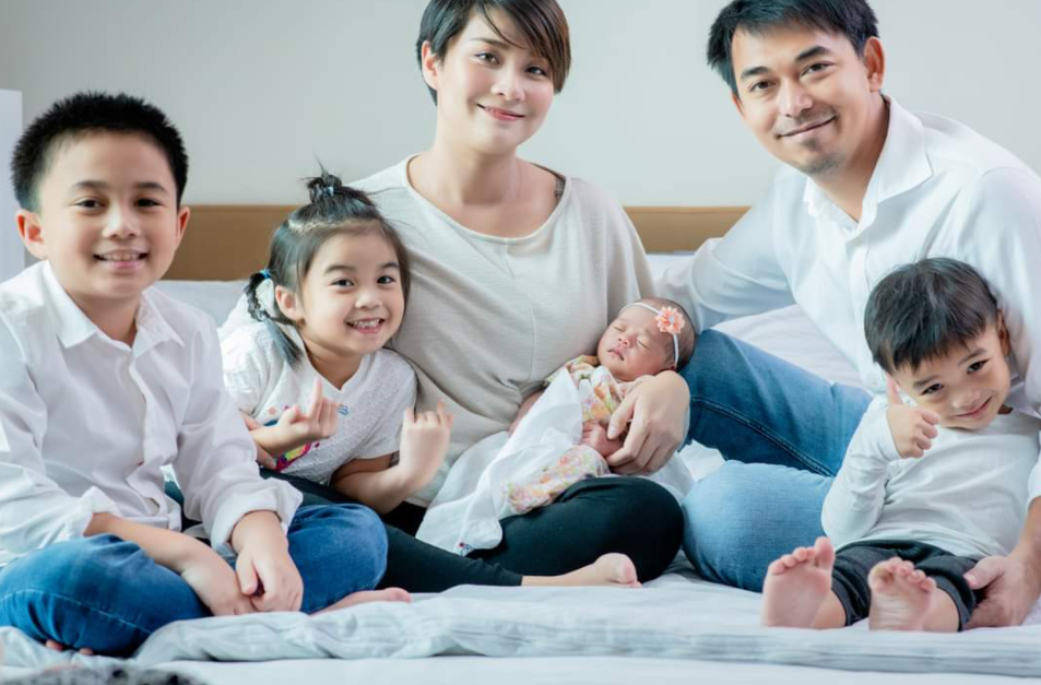วิว เยาวภา ไม่ให้ลูกทั้ง 4 คนไปโรงเรียน ขอสอนอยู่บ้านแทน