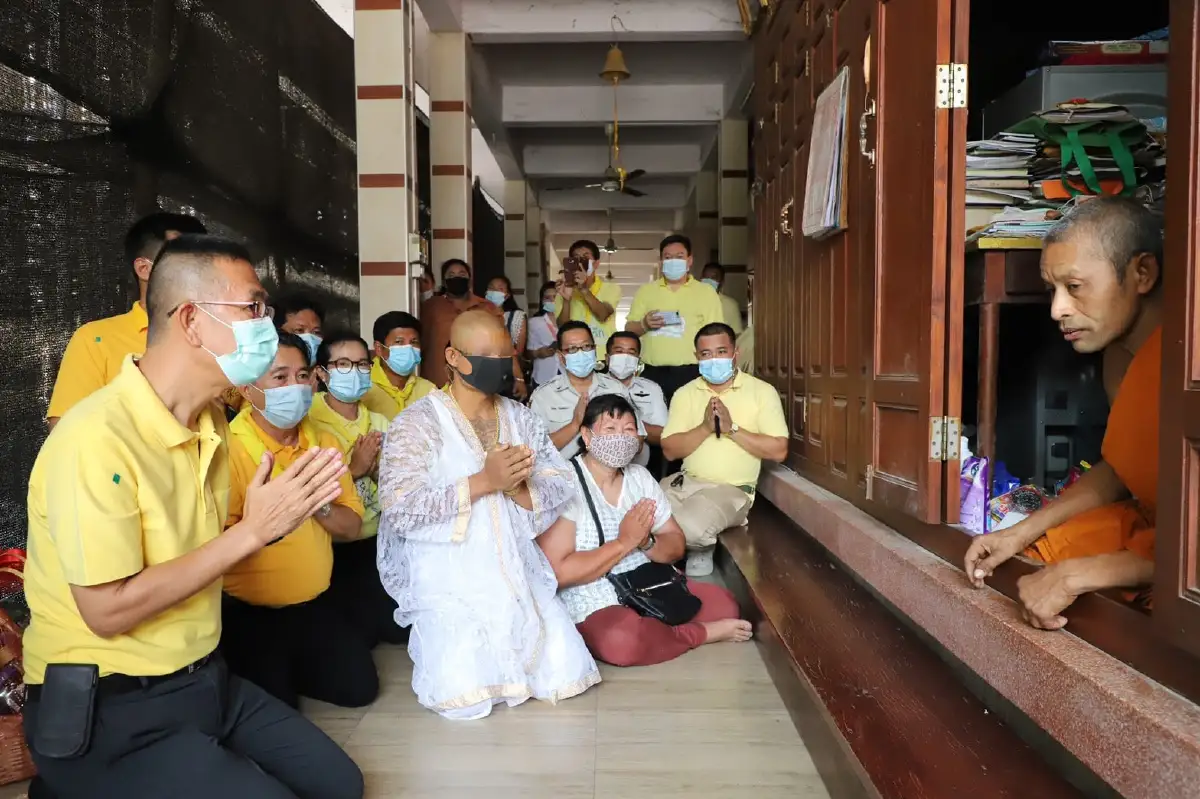 เปิดใจพระบวชใหม่หลังผู้ว่าฯปทุมธานีโผล่ร่วมงานบวช