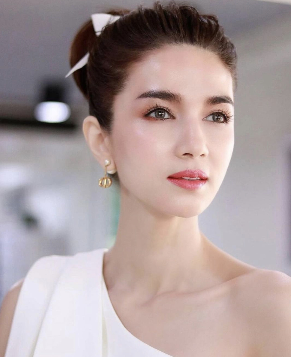 โบว์ แวนด้า ลบคำสบประมาท ใช้ชื่อสามีหากิน เปิดตัวสินค้าใหม่ยอดขายถล่มทลาย
