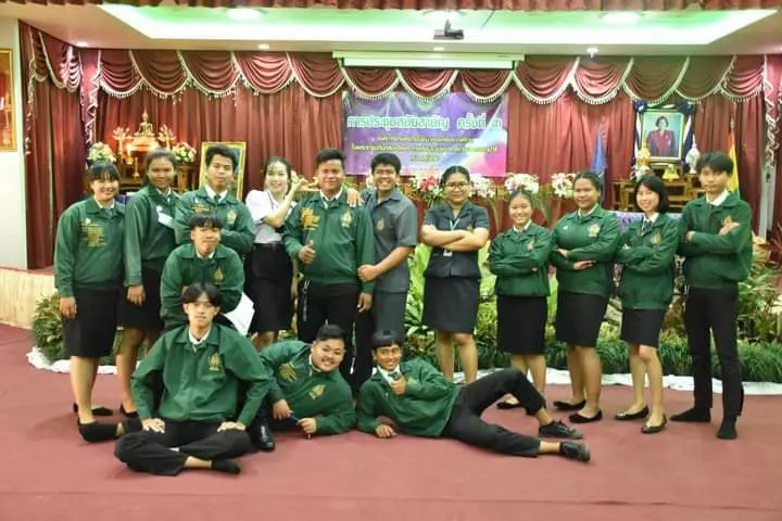หนุ่มตัดพ้อ ทำทุกอย่างให้ตัวเองดูเก่ง น่าภูมิใจ แต่ครอบครัวกลับเห็นต่าง