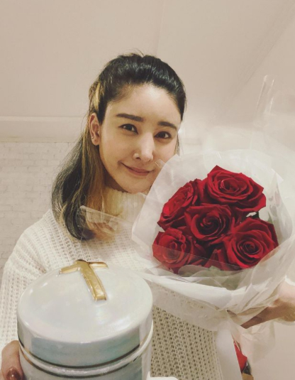 ภาพล่าสุด แตงโม นิดา หลังยอมรับศัลยกรรมทำพิษตัดเส้นประสาทจนคางเบี้ยว