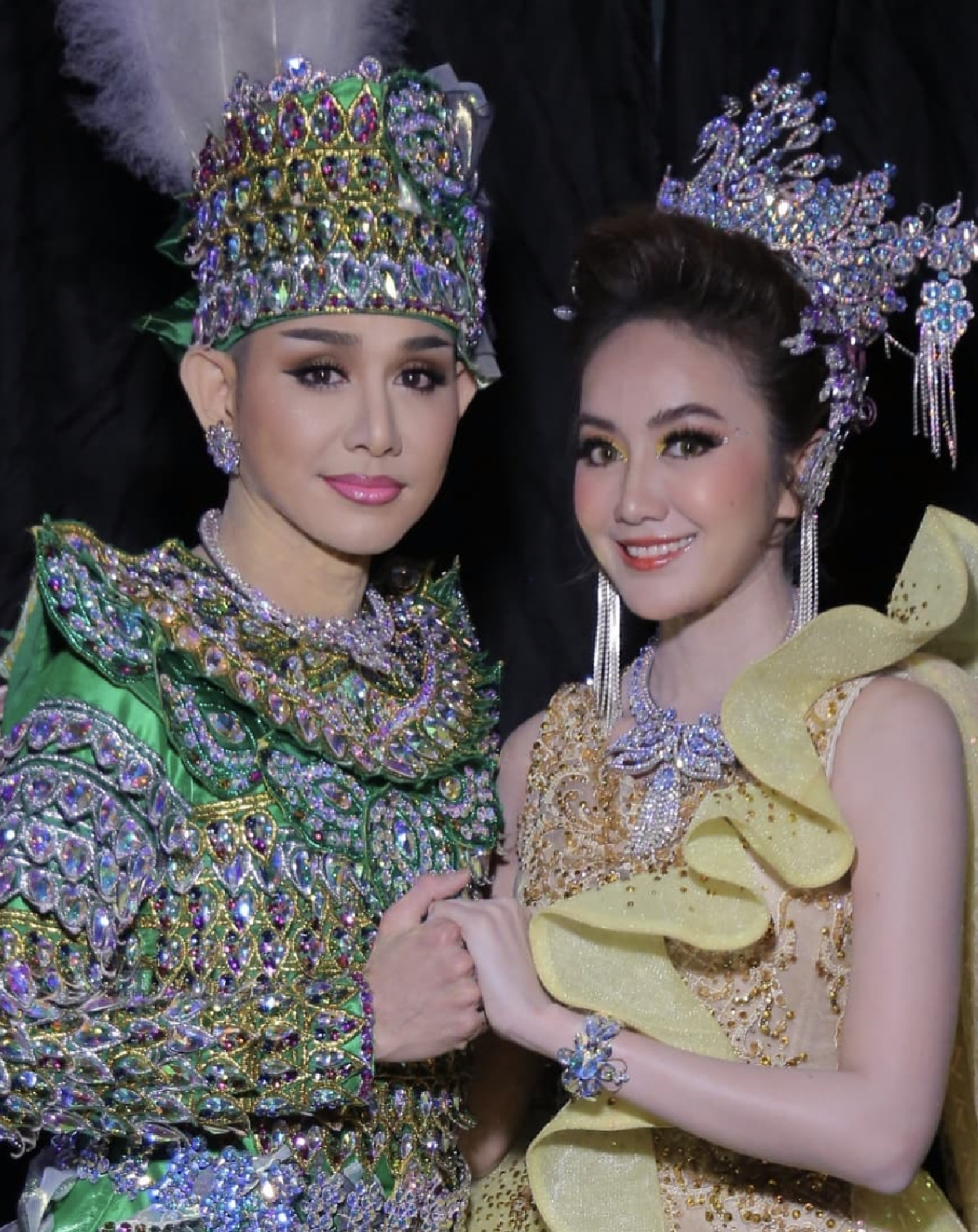 เบิ้ล ปทุมราช บุกกลางรายการถือพวงมาลัยขอ เอ ไชยา จีบลูกสาว น้องแป้ง