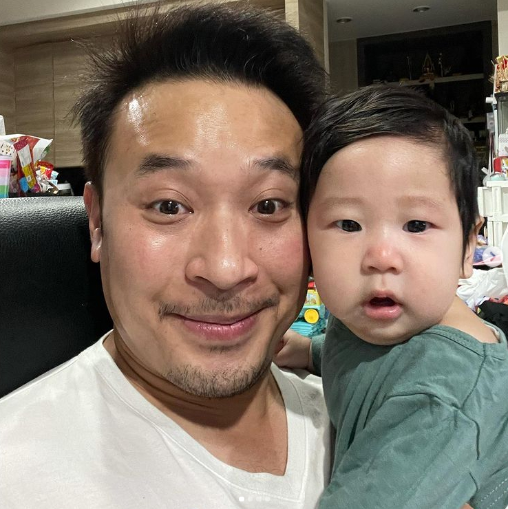 มิค บรมวุฒิ อวดโฉมลูกชาย น้องเปรม ในวัย4เดือน
