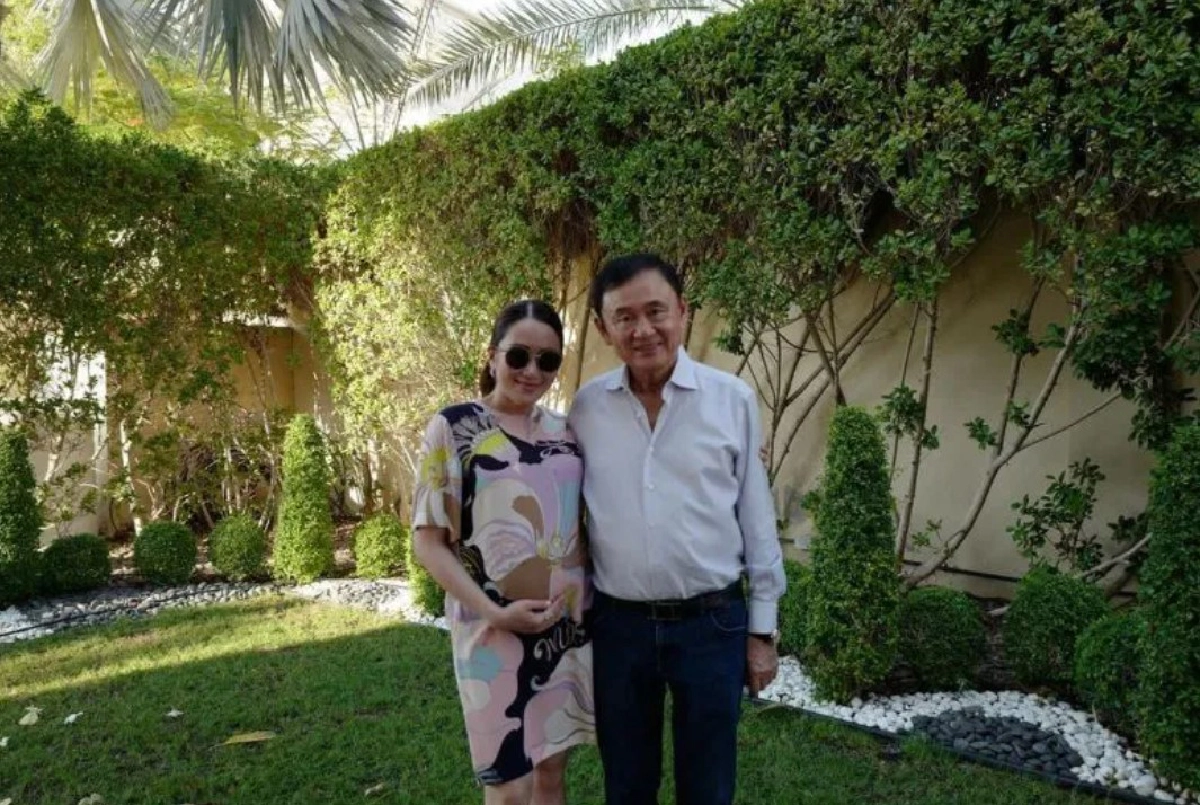 เปิดความยิ่งใหญ่ คฤหาสน์หรู 200 ล้าน ของทักษิณ ที่ใช้พักในต่างแดน