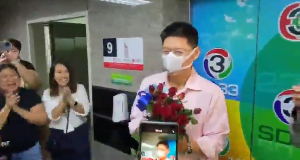 ไบรท์ พิชญทัฬห์ จัดเซอร์ไพรส์พร้อมร้องเพลงให้ สรยุทธ หลังหวนคืนจอช่อง3