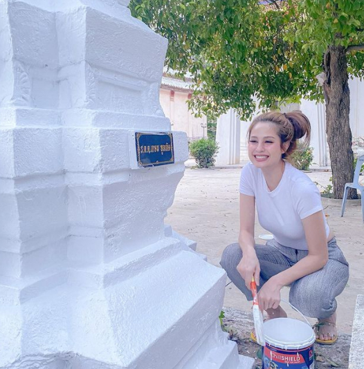 หมวดอ๋อ โผล่คอมเมนต์ ขวัญ อุษามณี หลังฉลองวันเกิดทาสีบ้านให้คุณพ่อ