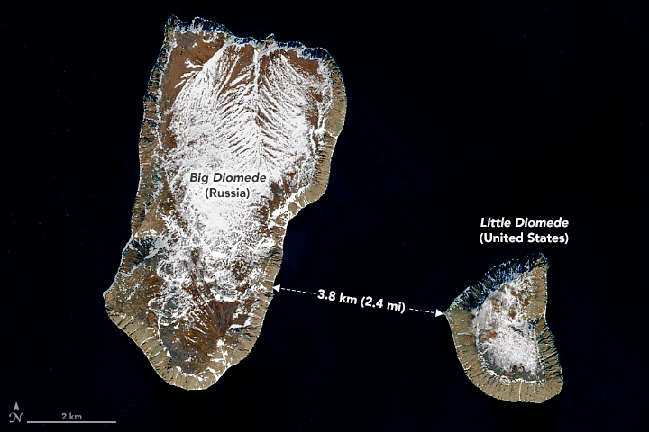 เปิดภาพ 2 เกาะอัศจรรย์ อยู่ห่างกันไม่ถึง 4 กม. แต่เวลาต่างเกือบ 1 วัน