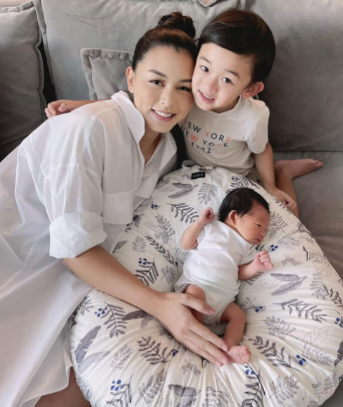 วิกกี้ สุนิสา เผยโมเมนต์สุดอบอุ่น หลังคลอดลูกชาย น้องไทเลอร์