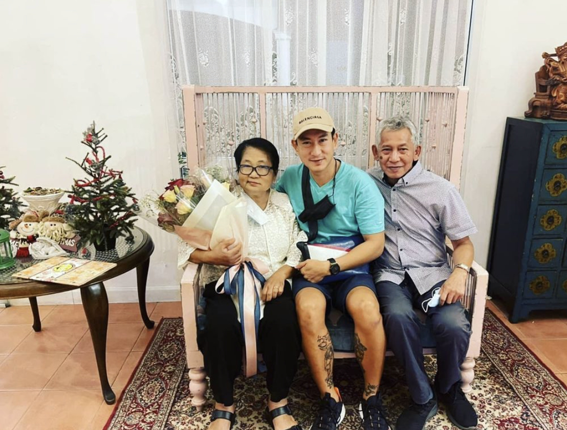 แพท ขอทดแทนบุญคุณพ่อ-แม่ มอบเงินเดือนก้อนแรกให้ ชดเชยเวลา16ปี