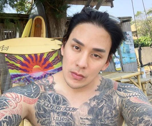 "แทค ภรัณยู" โพสต์ล่าสุด หลังโดนดราม่าใช้เท้าเล่นหัวภรรยา