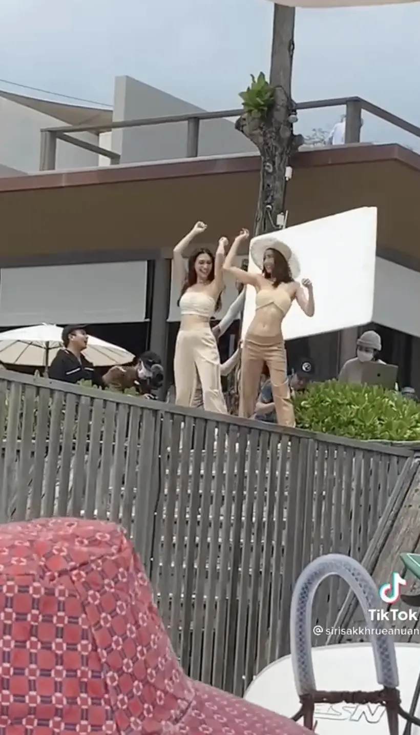 มิว นิษฐา สวยแย่งซีน แต้ว ณฐพร หลังถ่ายแบบคู่กัน