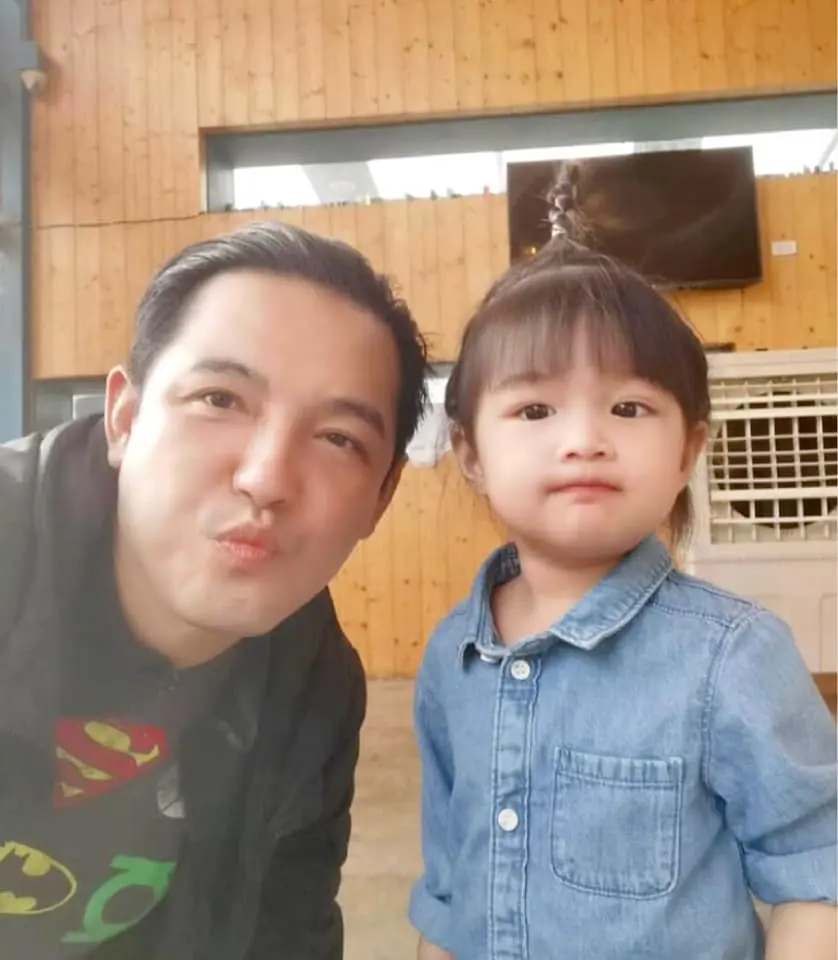 ติ๊ก บิ๊กบราเธอร์ โดนเมินกีดกันไม่ให้เจอลูกสาว น้องวีจิ ในวันสำคัญ